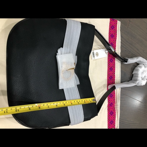 Tory Burch Gemini Link Shoulder Bag - Picture 7 of 7